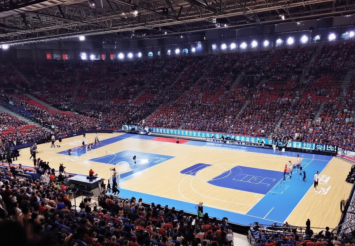 首钢VS深圳：焦点对决，经验活力碰撞解析